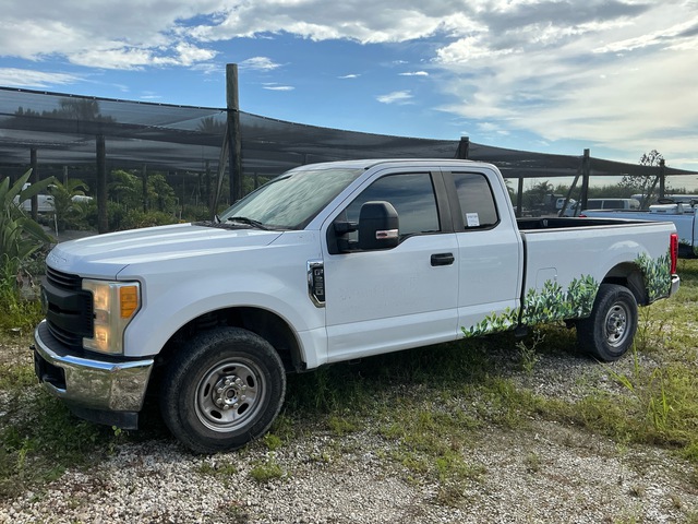 2017 Ford F-250 XL 4x2 Extended Cab Pickup