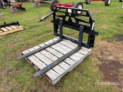 Walco 48 in Tractor Pallet Forks