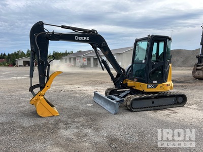 2021 John Deere 50G Mini Excavadora