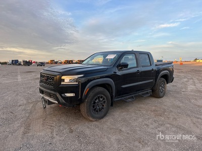 2022 Nissan Frontier XE PRO-4X 4x4 Dual Cab Pickup