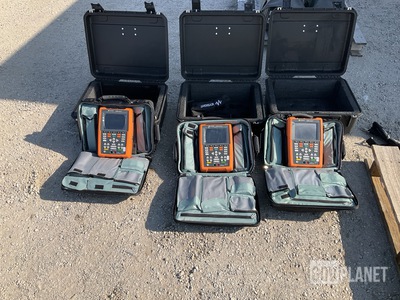 (3) Keysight U1620A Handheld Digital Oscilloscopes