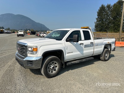 2015 GMC 3500HD 4x2 Crew Cab ピックアップ