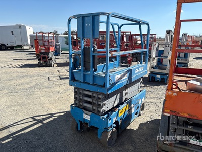 2018 Genie GS1930 4x4 Electric Scissor Lift