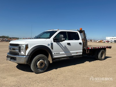 2019 Ford F-550 XLT 4x4 Crew Cab شاحنة مسطحة