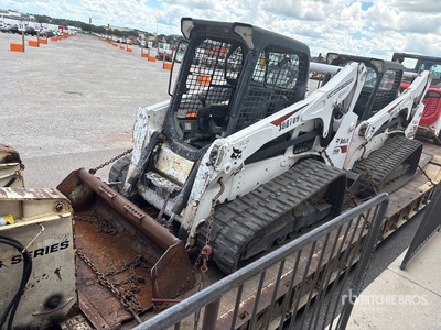 2022 Bobcat T740 Compact Track Loader