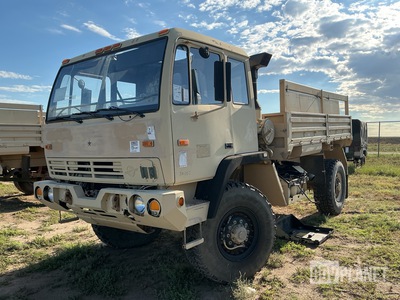 2004 Stewart & Stevenson M1078A1 LMTV 4x4 Cargo Truck