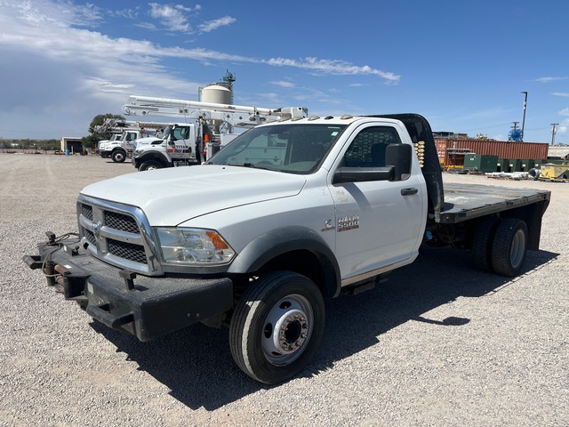 2018 Ram 5500 4x4 Flatbed Truck