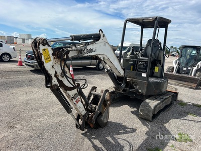 2021 Bobcat E26 を見 Mini Excavator