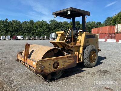 1995 Cat CS-443C Smooth Drum Compactor