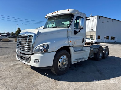 2016 Freightliner Cascadia 125 6x4 T/A Day Cab Truck Tractor