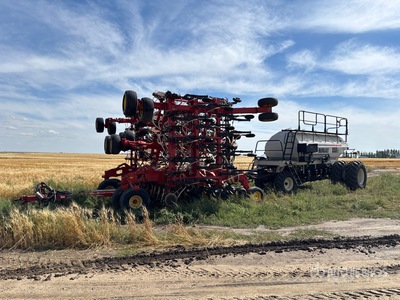 2012 Bourgault 3320PHD QDA 60 ft Air Drill