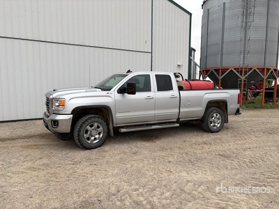2017 GMC Sierra 3500HD SLE 4x4 Crew Cab Pickup
