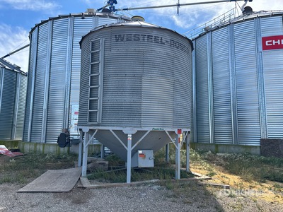 Westeel-Rosco +/- 1500 bu 4 Ring Hopper Grain Bin
