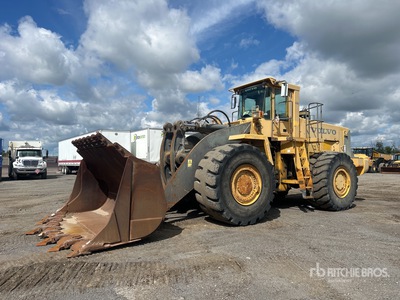 2005 Volvo L330E جرافة
