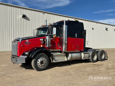 2013 Kenworth T800 6x4 Ciągnik siodłowy T/A z kabiną sypialną