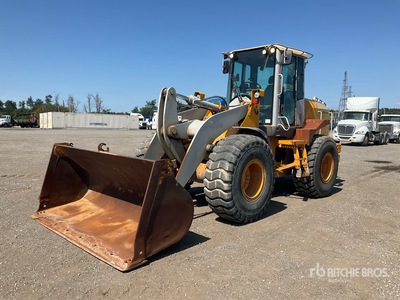 2010 John Deere 544K Pala gommata