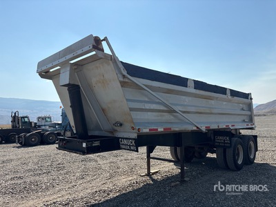 1998 Canuck 24 ft T/A End Dump Trailer