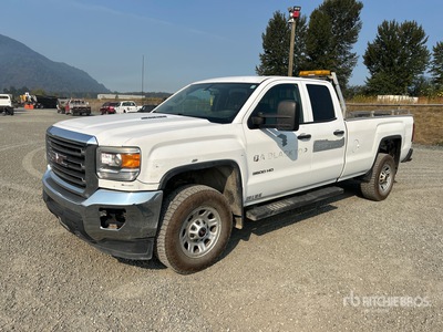 2015 GMC Sierra 3500HD 4x2 Crew Cab ピックアップ