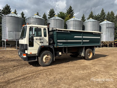 1994 Volvo 4x2 Camion à grains