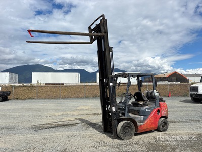 2007 Toyota 02-8FG25 2000 kg Cushion Tire Forklift (Inoperable)