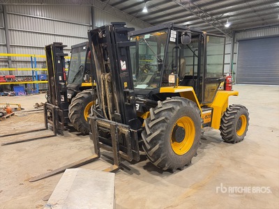 2019 JCB 9404 4x4 Rough Terrain Forklift