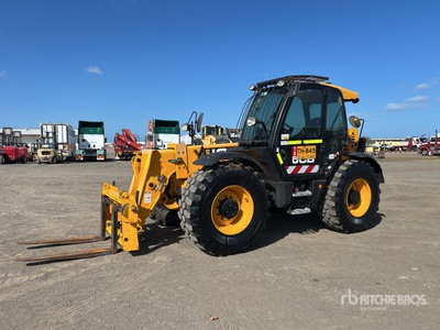 2021 JCB 560-80 Telehandler