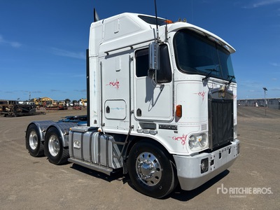 2006 Kenworth K104 6x4 3- Achs Sattelzugmaschine mit Schlafkabine