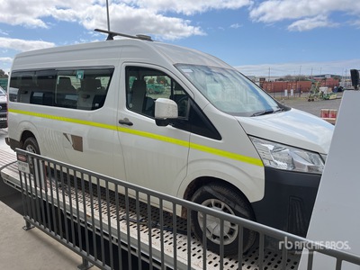 2019 Toyota Hiace 4x2 11-Seat Mini Bus