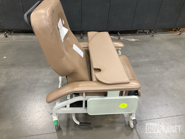 Lumex Delux Clinical Care Recliner