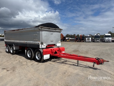 2009 Shephard 7.2 m Quad Dog End Dump Trailer