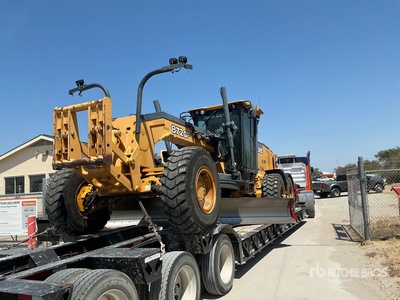 2011 John Deere 872GP AWD Motoniveladora
