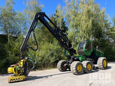 2017 John Deere 1270G Wheel Harvester
