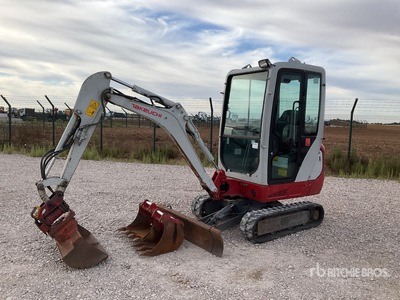 2023 Takeuchi TB216 حفارة صغيرة