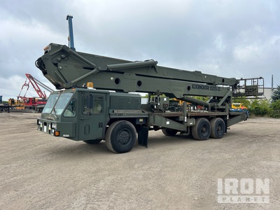 Condor 125/S 119 ft on 2004 Condor 125S 6x6 Bucket Truck