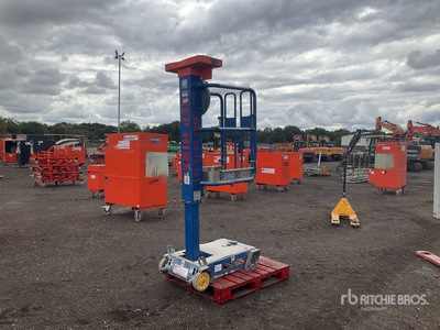 2013 Power Tower Peco Lift Plateforme élévatrice à mât vertical