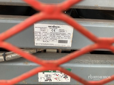 2016 Skyjack SJ8841 Plateforme élévatrice à ciseaux