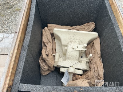 Oshkosh 1910310 Self-Guided Coupler