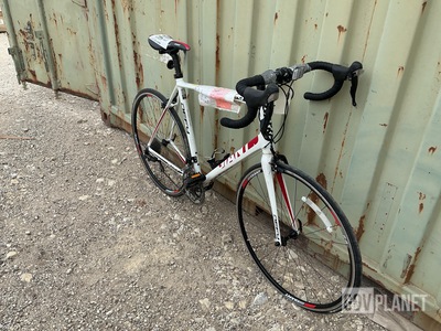Giant Defy Endurance Road Bike