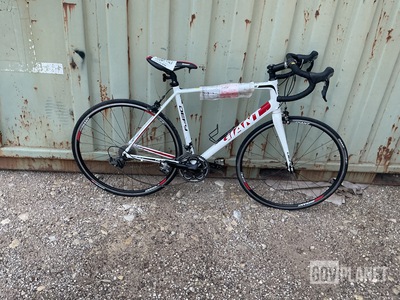 Giant Defy Bicycle