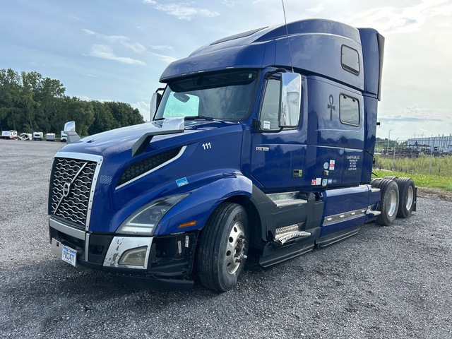 2020 Volvo VNL 6x4 T/A Sleeper Truck Tractor