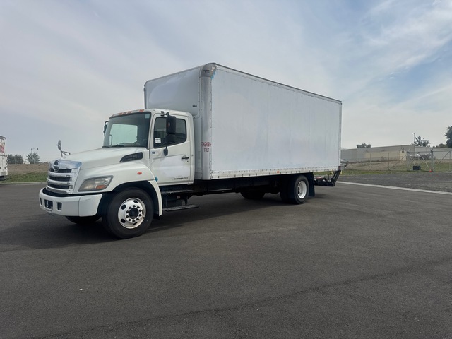 2013 Hino 268 4x2 Van Truck 2013 Hino 268 4x2 Van Truck