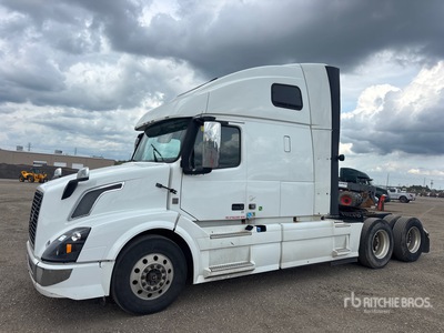 2016 Volvo VNL 6x4 Ciągnik siodłowy T/A z kabiną sypialną