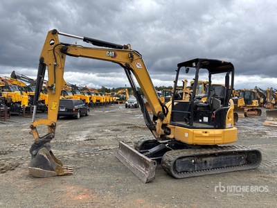2021 Cat 305E2 CR Minikoparka