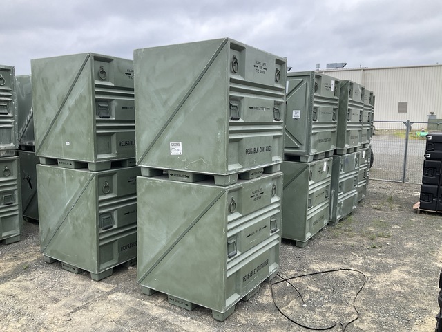 (20) Plastics Research 102440-101 Pallet Containers