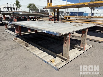 Qty of 1 8 ft x 12 ft Aluminum معدات بناء متنوعة