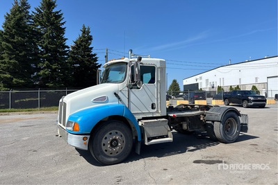 1999 Kenworth T300 4x2 Spezial-Sattelzug