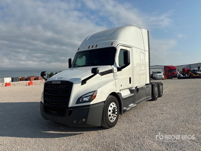 2018 Freightliner Cascadia 126 6x4 T/A Sleeper Truck Tractor