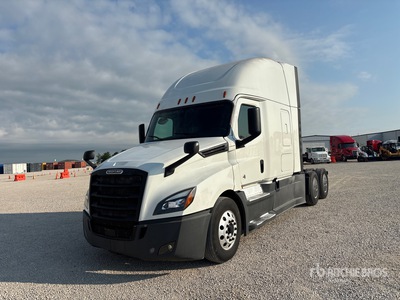2018 Freightliner Cascadia 126 6x4 Tracteur Routier Couchette