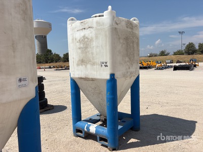 Snyder Flowmaster Plastic Hopper