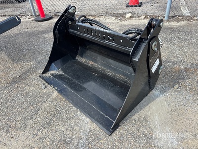2025 GIYI XKH39 39 in Multi-Purpose Mini Skid Steer Bucket (Unused)